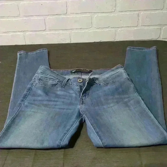 Levis Demi Curve Skinny Jeans Size: 25 #0047 - Picture 2 of 7